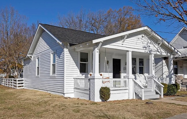 3005 Decatur St