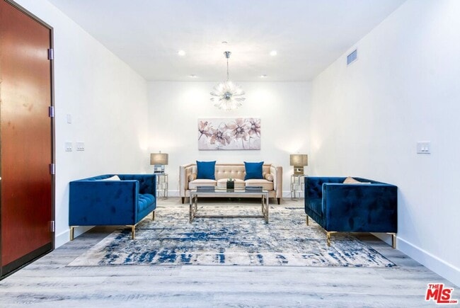 Photo - 1237 S Holt Ave Unit 504