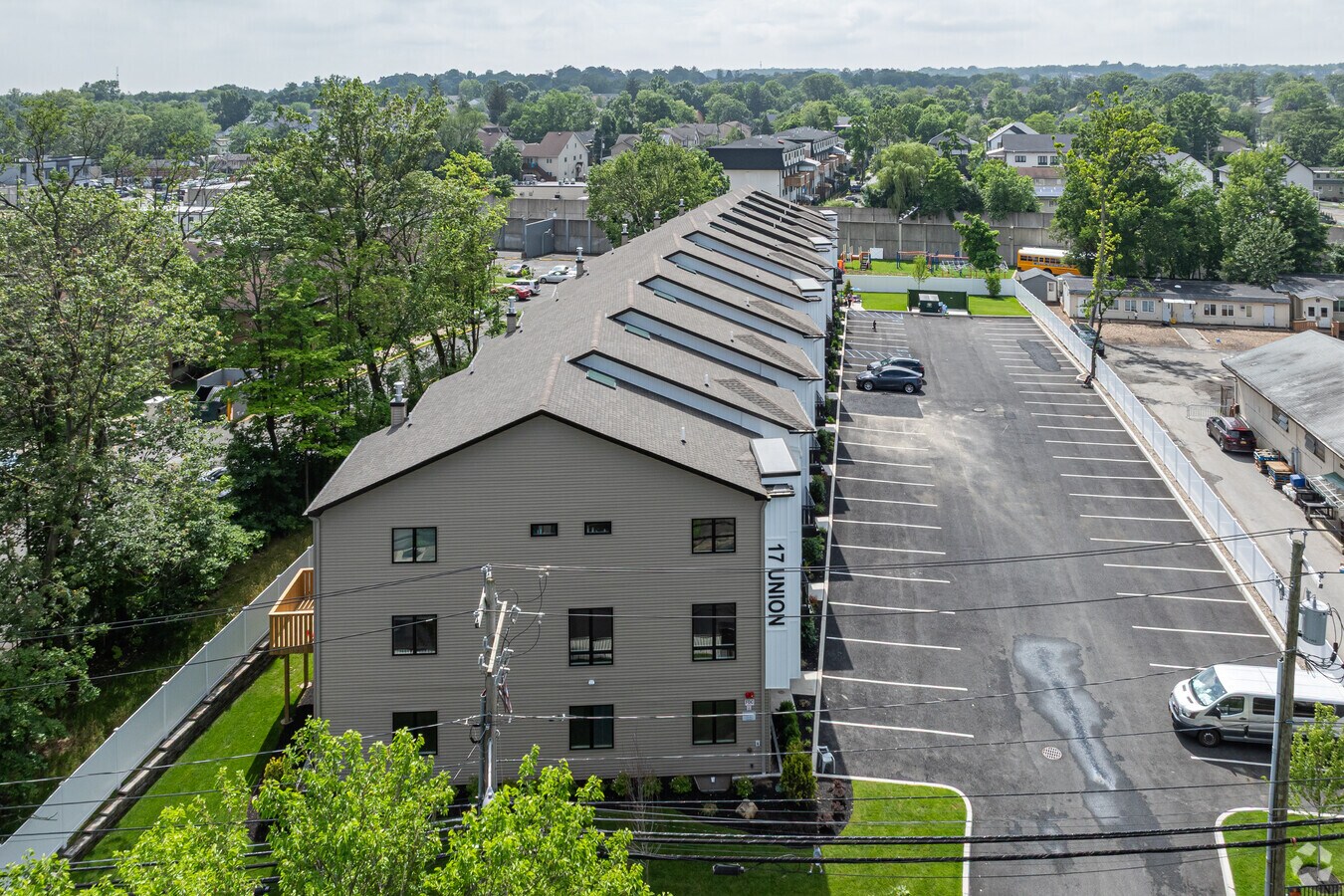 Alternate - 17 Union Rd