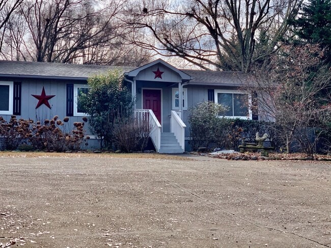 Building Photo - Hiram Rental Unit Paulding Duplex