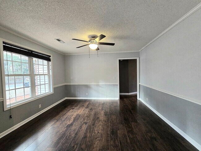 Photo - 160 Pinnacle Ct