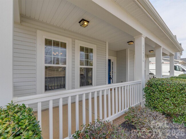 Photo - 12926 Union Square Dr