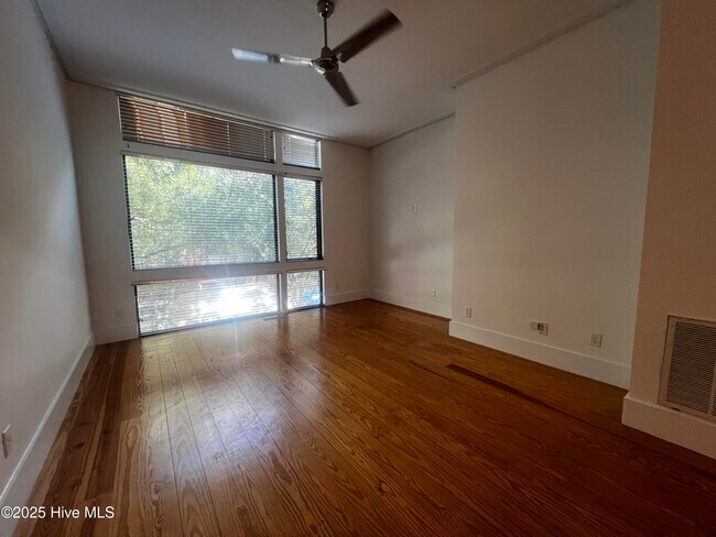 Photo - 312 Brunswick St Unit A