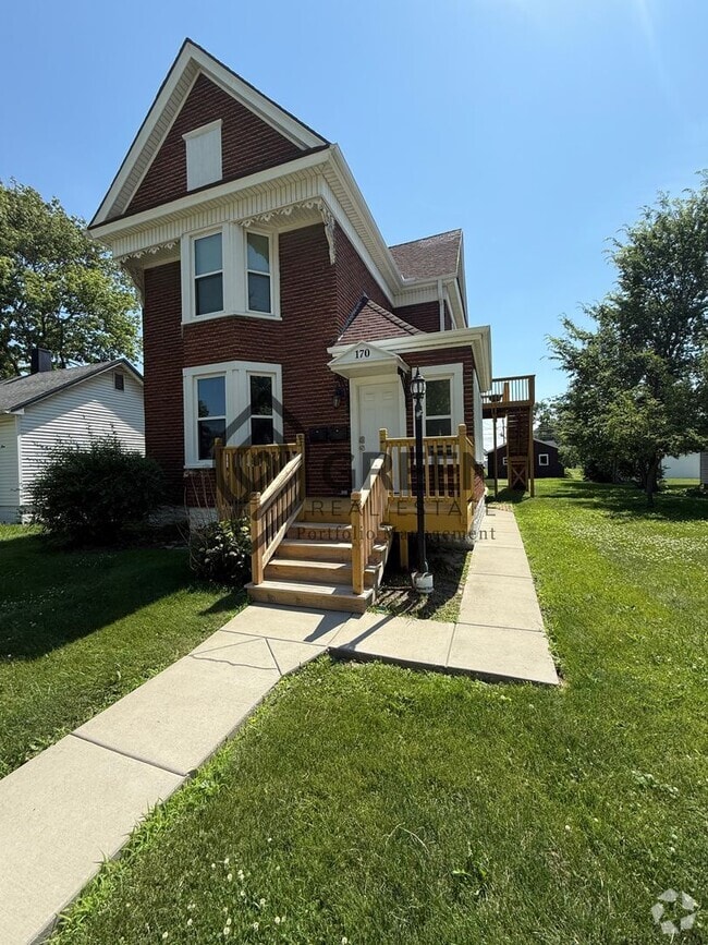 Building Photo - Beautiful apartment in Bradley Unit Apt 1