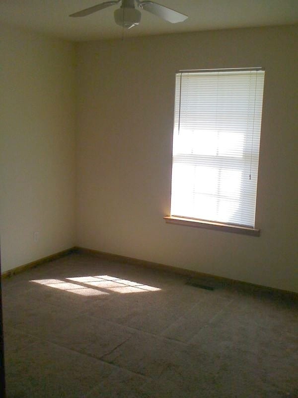 Photo - 310 Tarver St SE