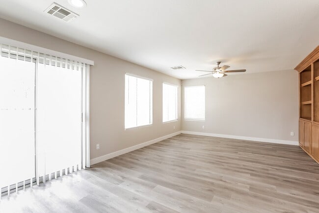 Photo - 8457 Spencer Canyon St