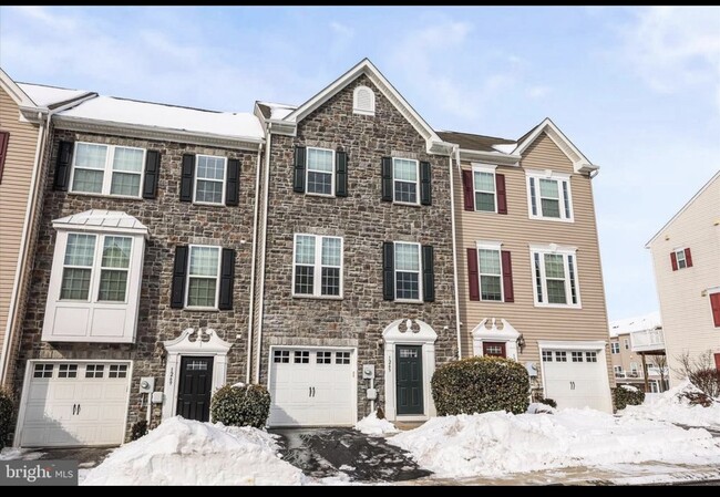 Photo - 1265 Elderslie Ln