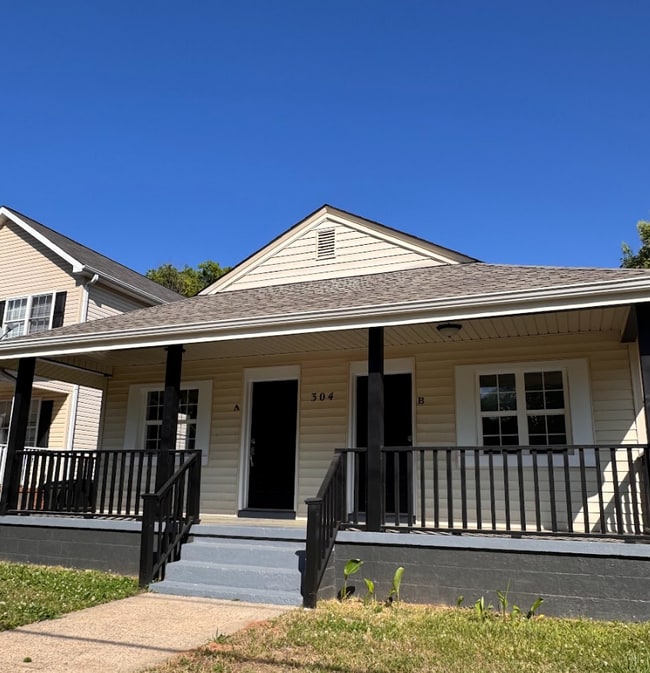 Building Photo - LIVE MINUTES FROM UNITY PARK & DOWNTOWN GREENVILLE!
Prime Greenville Location Near Schools, Dini...
