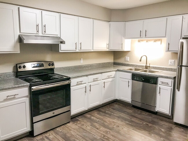 Photo - Windsor on the River