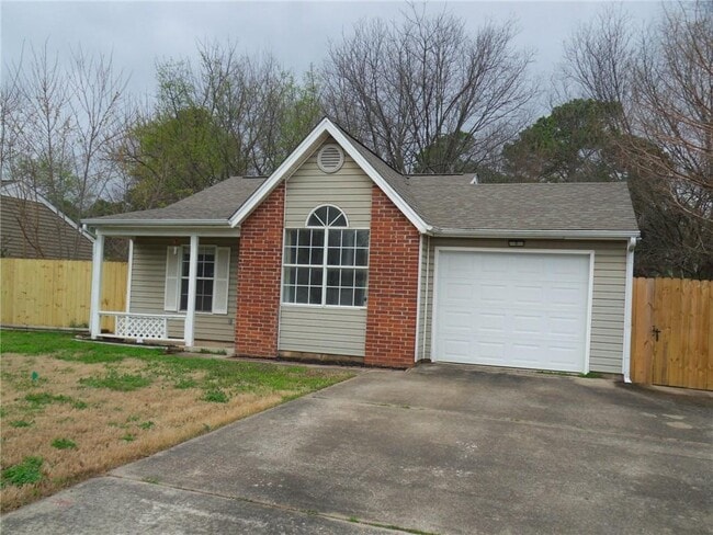 Building Photo - 2937 N Fiesta Dr