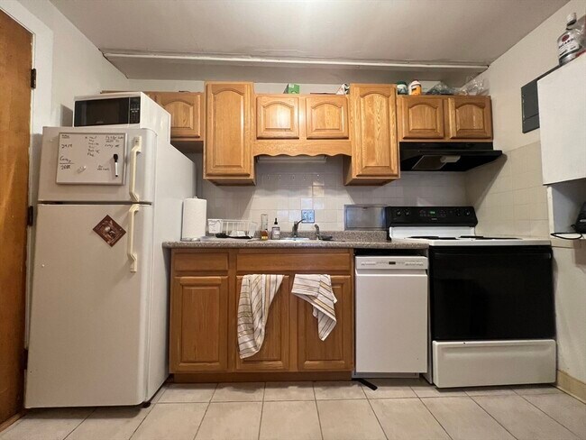 Photo - 11 Commonwealth Ct Unit 11