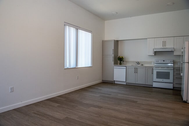 Photo - Terrace Glen Apartments
