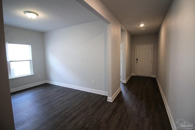 Photo - 8006 Burnside Lp