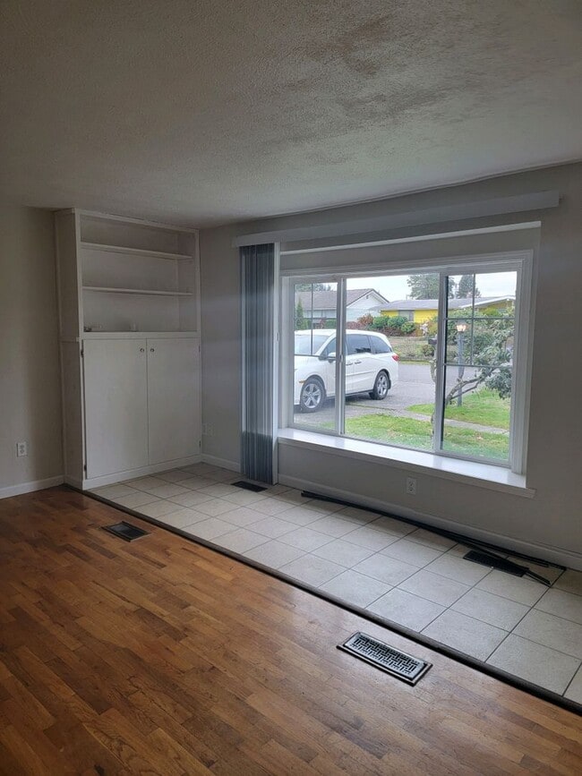 Photo - 10617 Westwood Dr SW Unit 10617 Westwood Dr SW #1