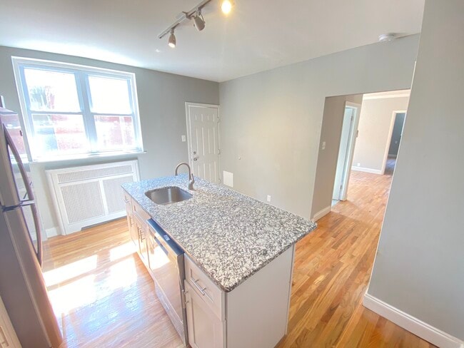 Photo - 1229 W Porter St Unit 1