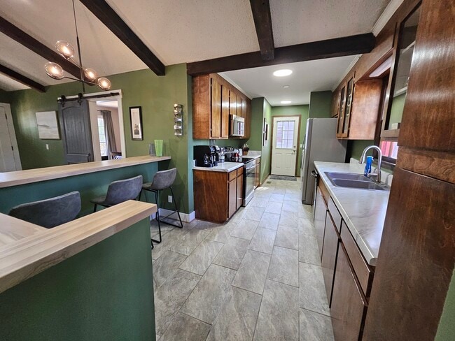 Photo - 54 Westpine Ct