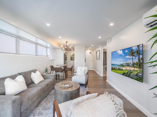 Photo - 2464 Prince Edward St Unit ID1327710P