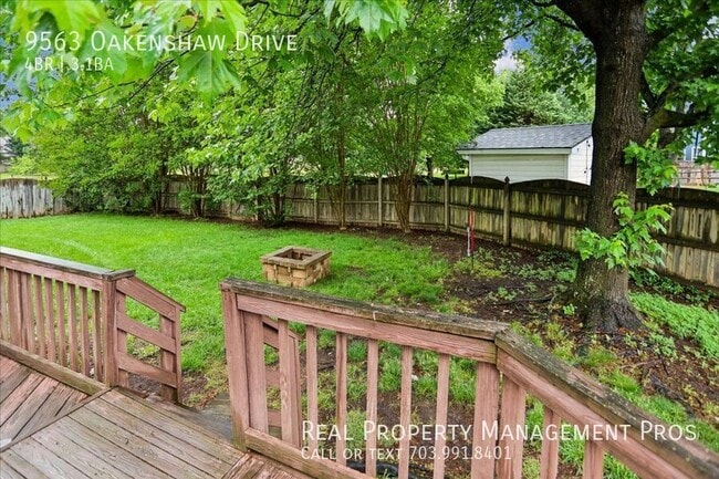 Photo - 9563 Oakenshaw Dr