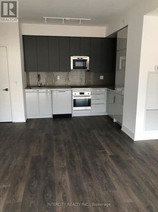 Photo - 2908 Hwy 7 Unité 2407