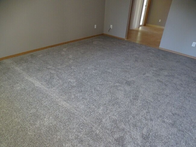 Photo - 7415 NE 64th Cir