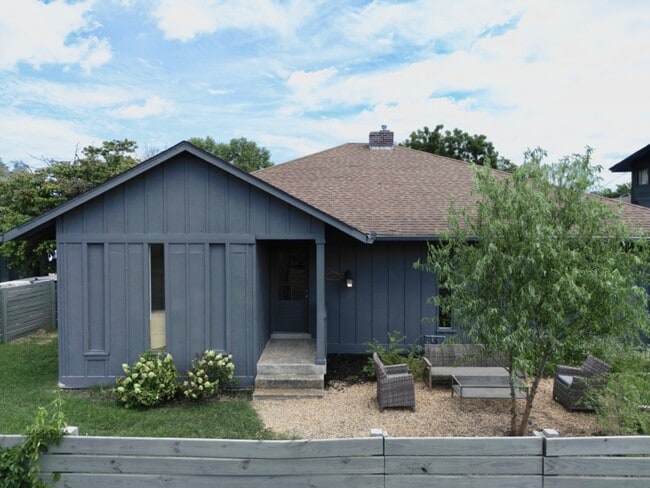 Photo - 2204 8th Ave S