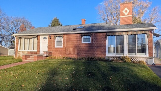 Building Photo - ***Please Respond Directly to the Online Listing, Calls May Not Be Returned***