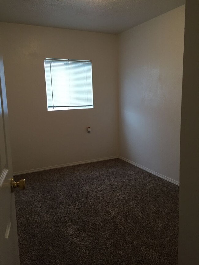 Photo - 1011 SW Isham St