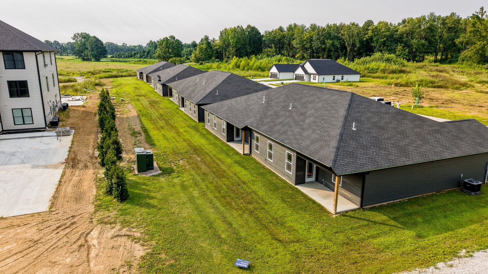 Photo - 120 Beechwood Ln