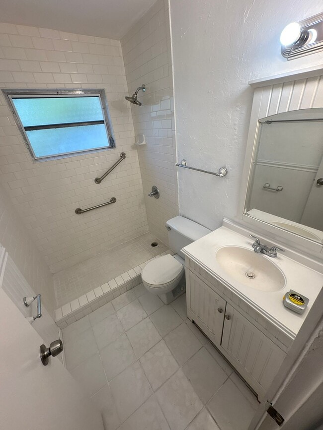 Photo - 3319 Grove Rd