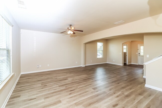Photo - 360 Bandelier Cir