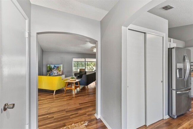 Photo - 7694 Indian Ridge Trail S