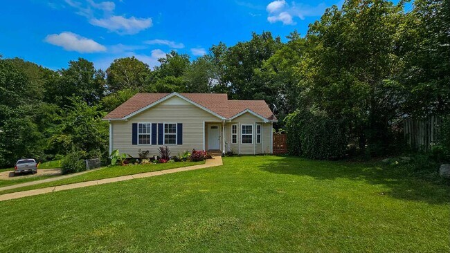 Photo - Charming 3-Bedroom Home with 2 Full Bathrooms, and a spacious 2 car attached and detached 2 car g...