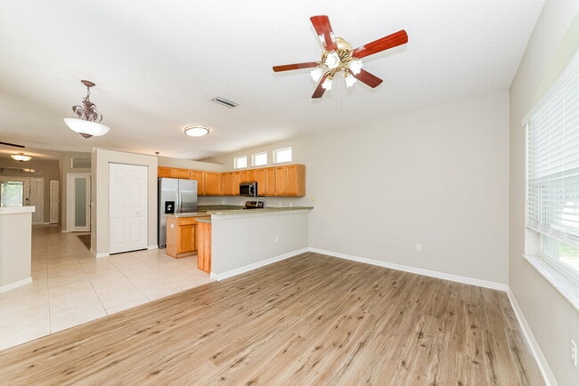 Photo - 1252 Millbrook Cir