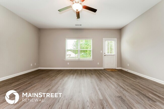 Photo - 135 Ashley Trace