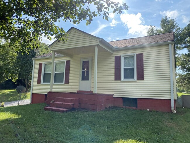 Building Photo - 6393 Eatons Creek Rd