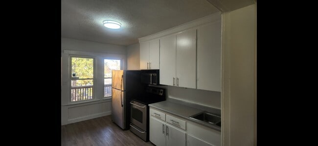 Photo - 698 Massabesic St Unit 2L