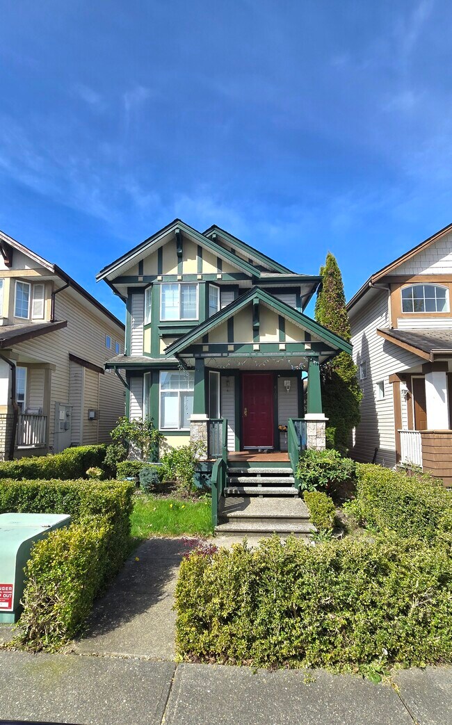 Photo - 6709-184A 184a St