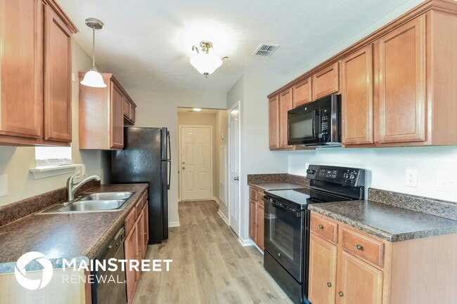 Photo - 1408 Priestshore Bay