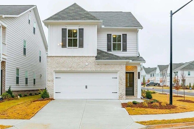 Building Photo - 4095 Hillmont Ln