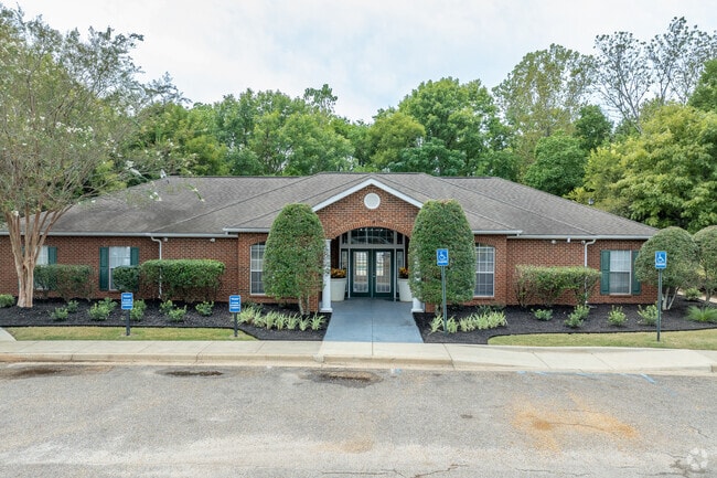 Leasing Center - Liberty Square