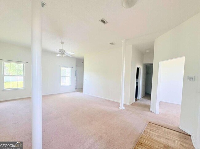 Photo - 100 Camellia Dr