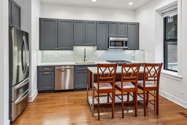 Photo - 3517 N Reta Ave Unit 4R