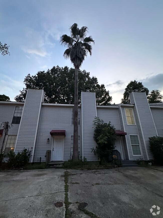 Building Photo - 7538 Beekman Dr Rental