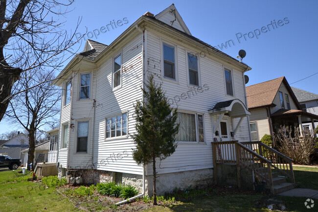 Building Photo - 400 Douglas St Rental