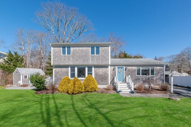 Building Photo - 26 Mattakiset Rd Rental