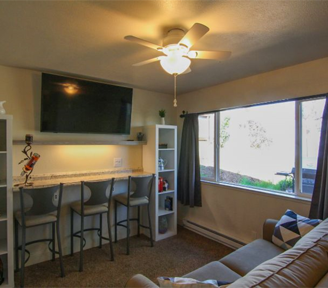 Photo - 1561 Willis St