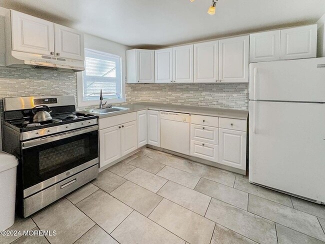 92 Poplar Ave