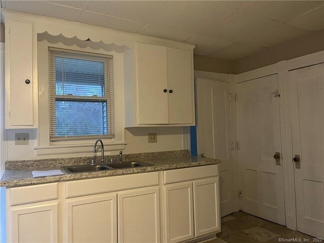 Photo - 253 N Main St Unit 1