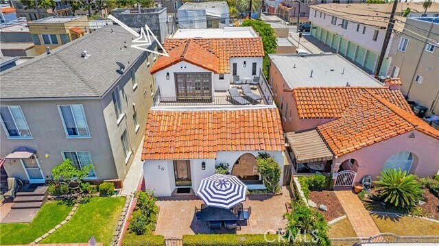 26 La Verne Ave