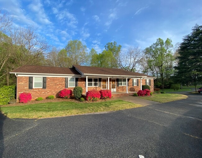 Front - 4210 N Center St Unit 4210